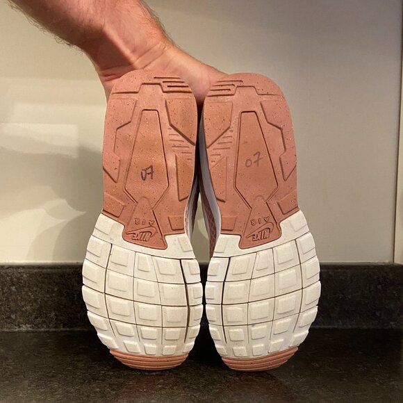 Nike Air Max Motion Low - Size 7.5 - Picture 7 of 8